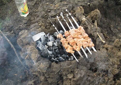 шашлык на огне