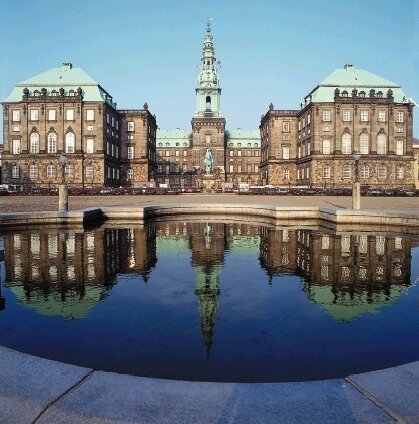 Дания, парламент