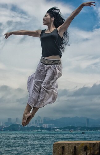 девушка и ветер